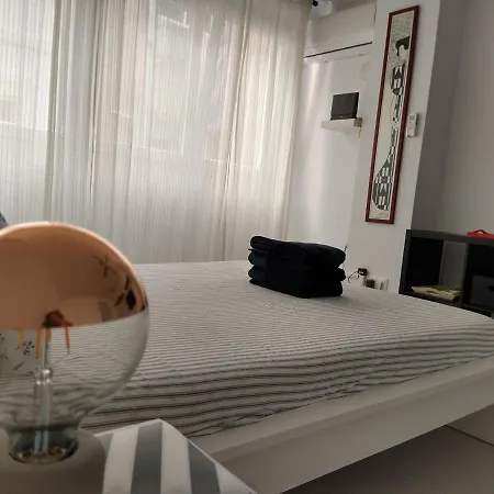 Luminoso Y Moderno Estudio Plaza Andalucia 아파트 토레몰리노스