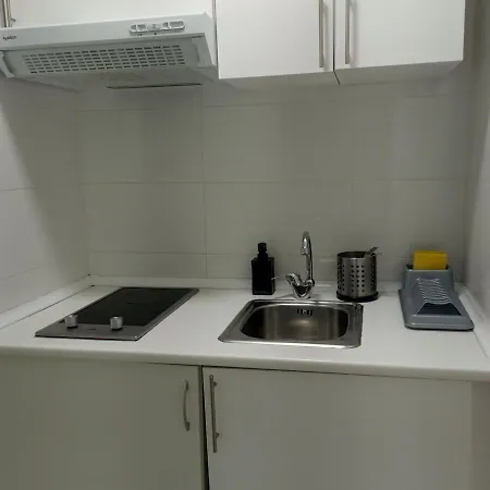 Luminoso Y Moderno Estudio Plaza Andalucia 公寓